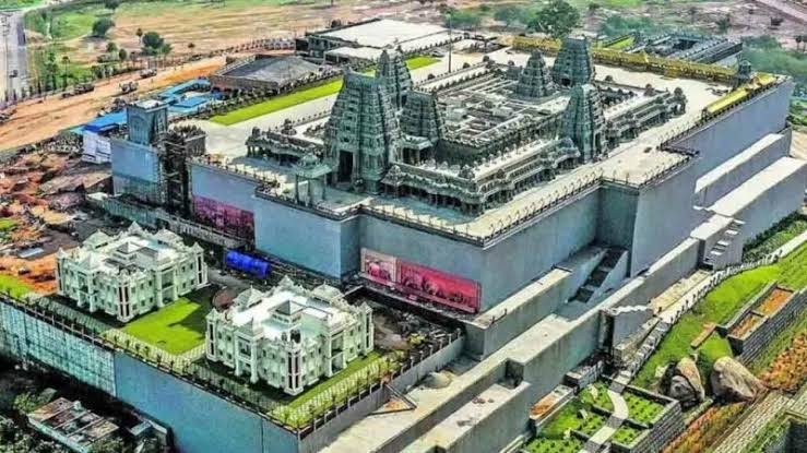 Hyderabad to Yadadri Temple: 2026 Travel Guide, Darshan & Cab Fares cover image