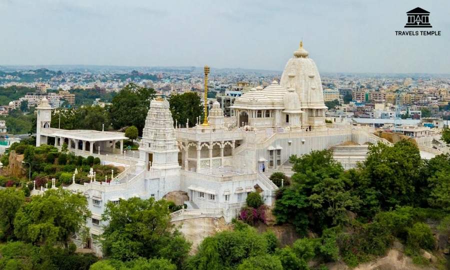 Top 5 Weekend Getaways from Hyderabad for a Perfect Road Trip (2026 Guide) cover image